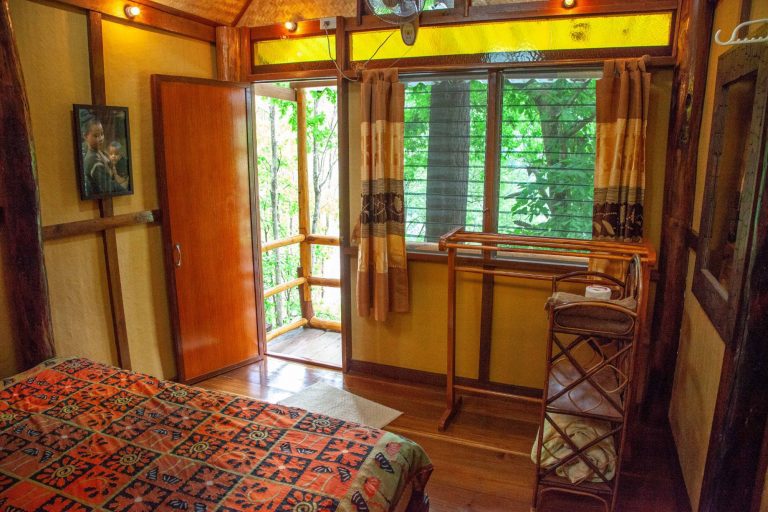 700-baht-bungalow-copy