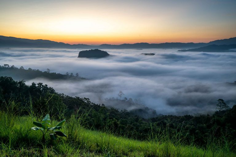 Sunrise near Cave Lodge